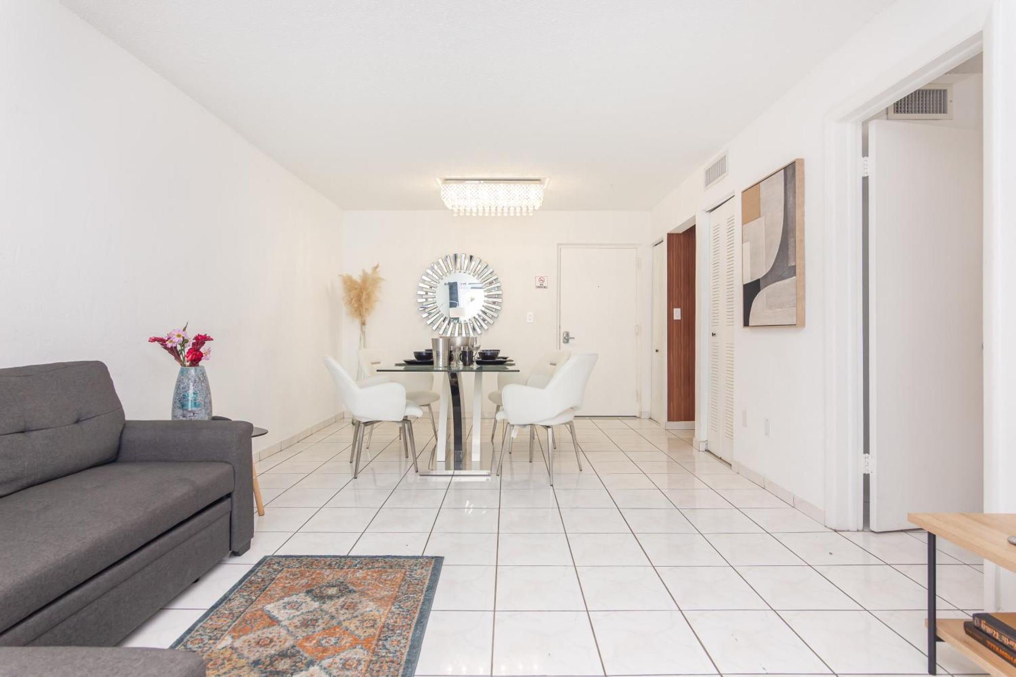 One Bedroom Apartment - With Parking & Balcony - Heart Of Wynwood Miami Ngoại thất bức ảnh