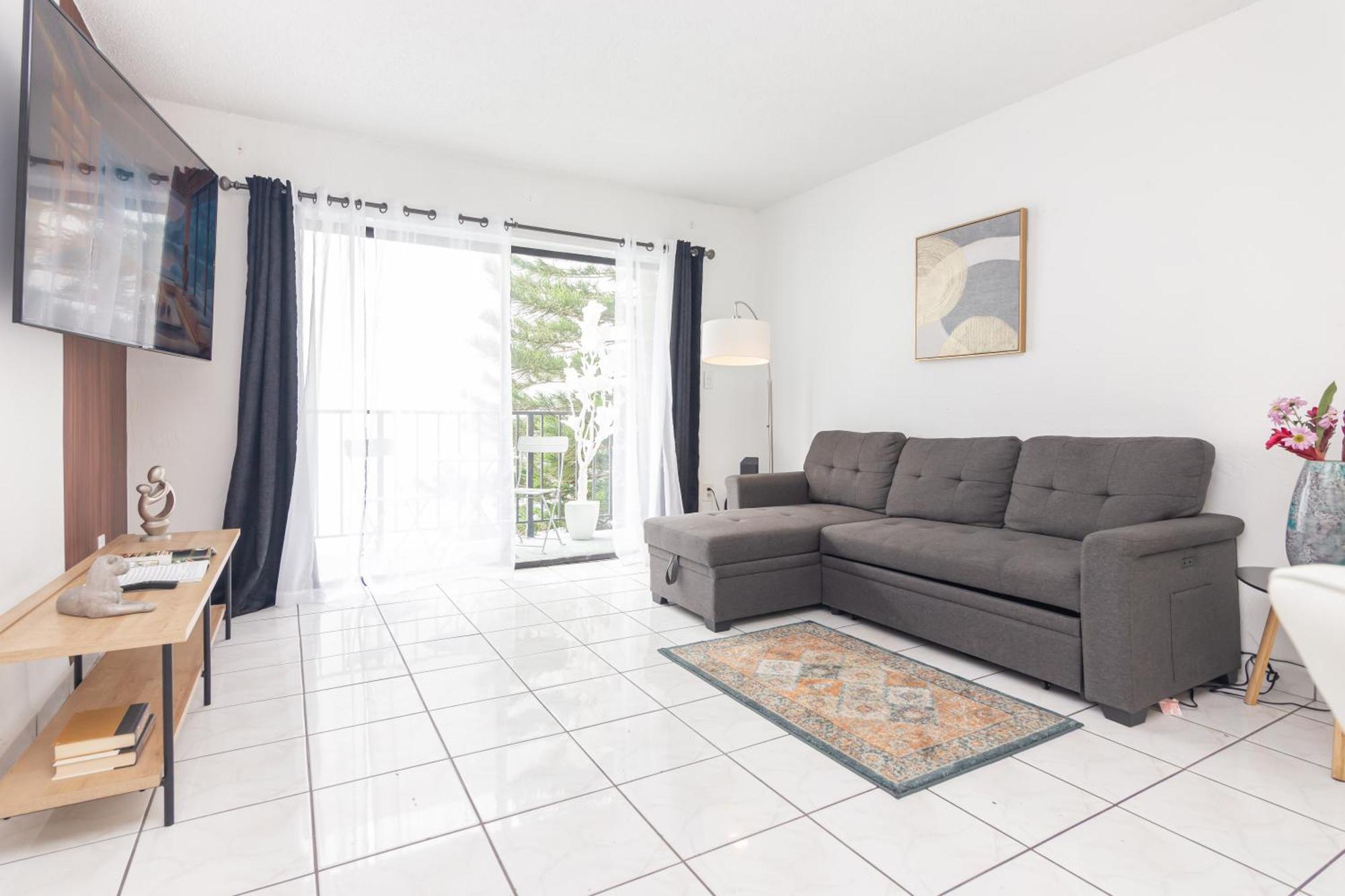 One Bedroom Apartment - With Parking & Balcony - Heart Of Wynwood Miami Ngoại thất bức ảnh