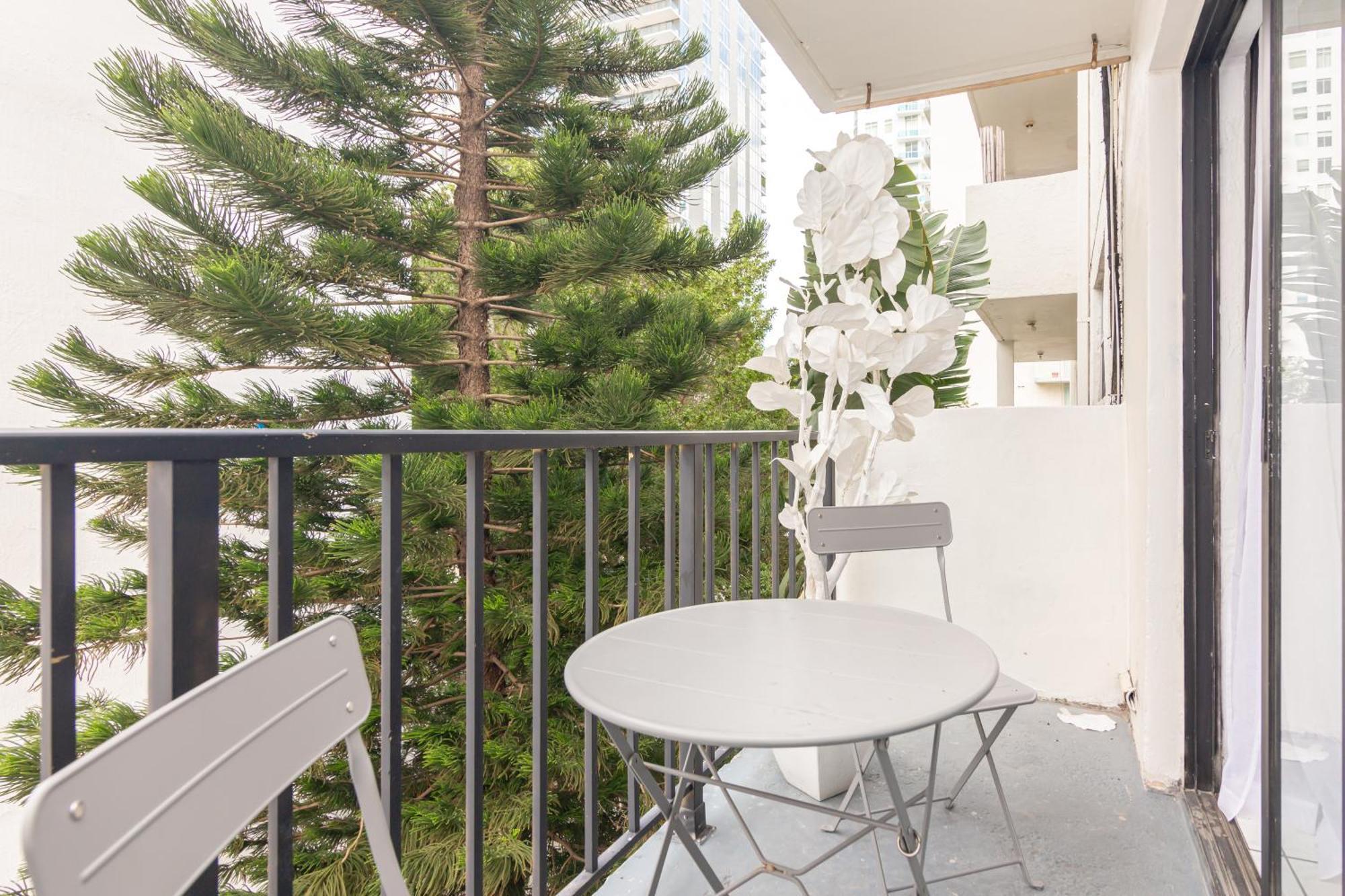 One Bedroom Apartment - With Parking & Balcony - Heart Of Wynwood Miami Ngoại thất bức ảnh